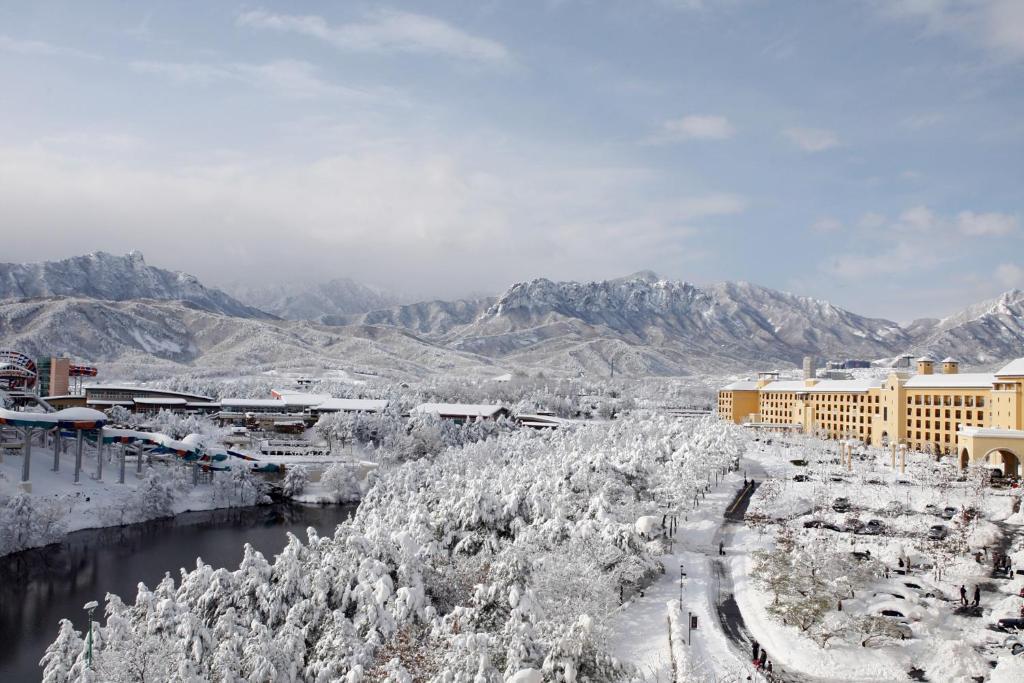 Hanwha Resort Seorak Sorano Сокчхо Экстерьер фото