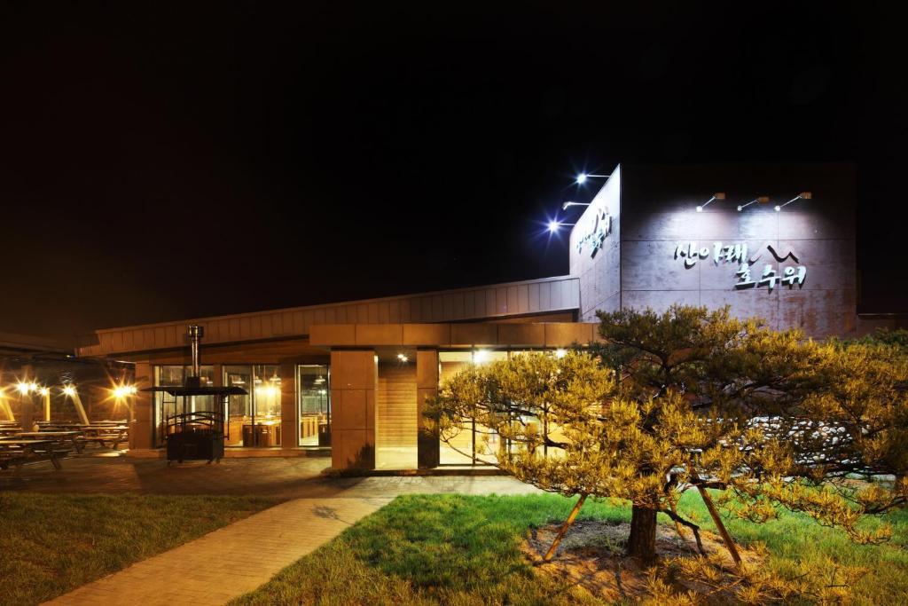 Hanwha Resort Seorak Sorano Сокчхо Экстерьер фото